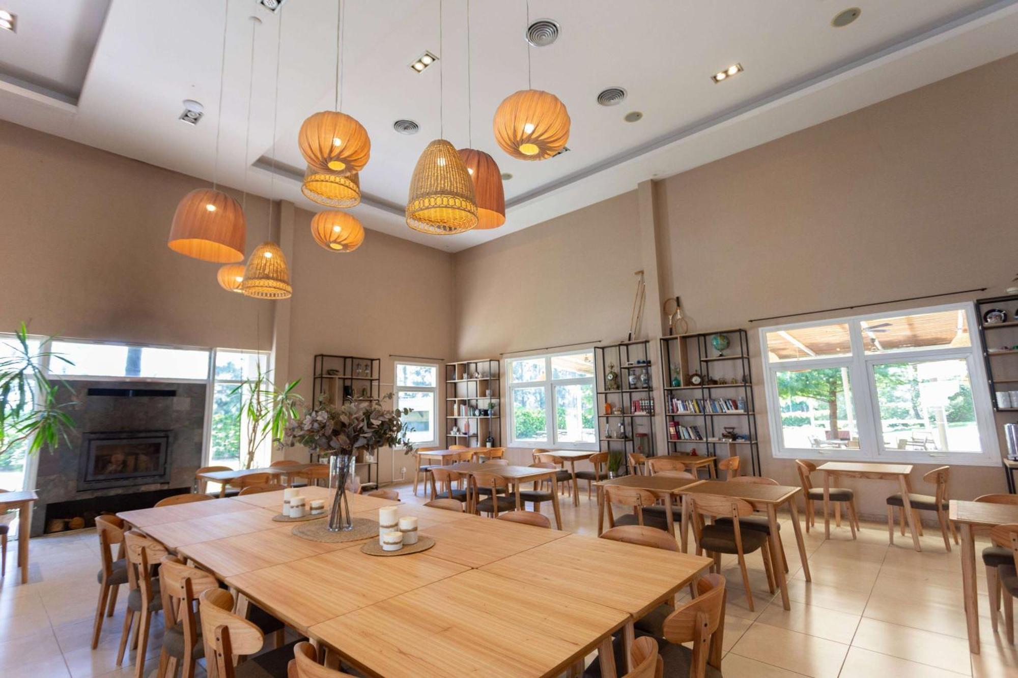 Howard Johnson Hotel & Resort Фунес Екстер'єр фото
