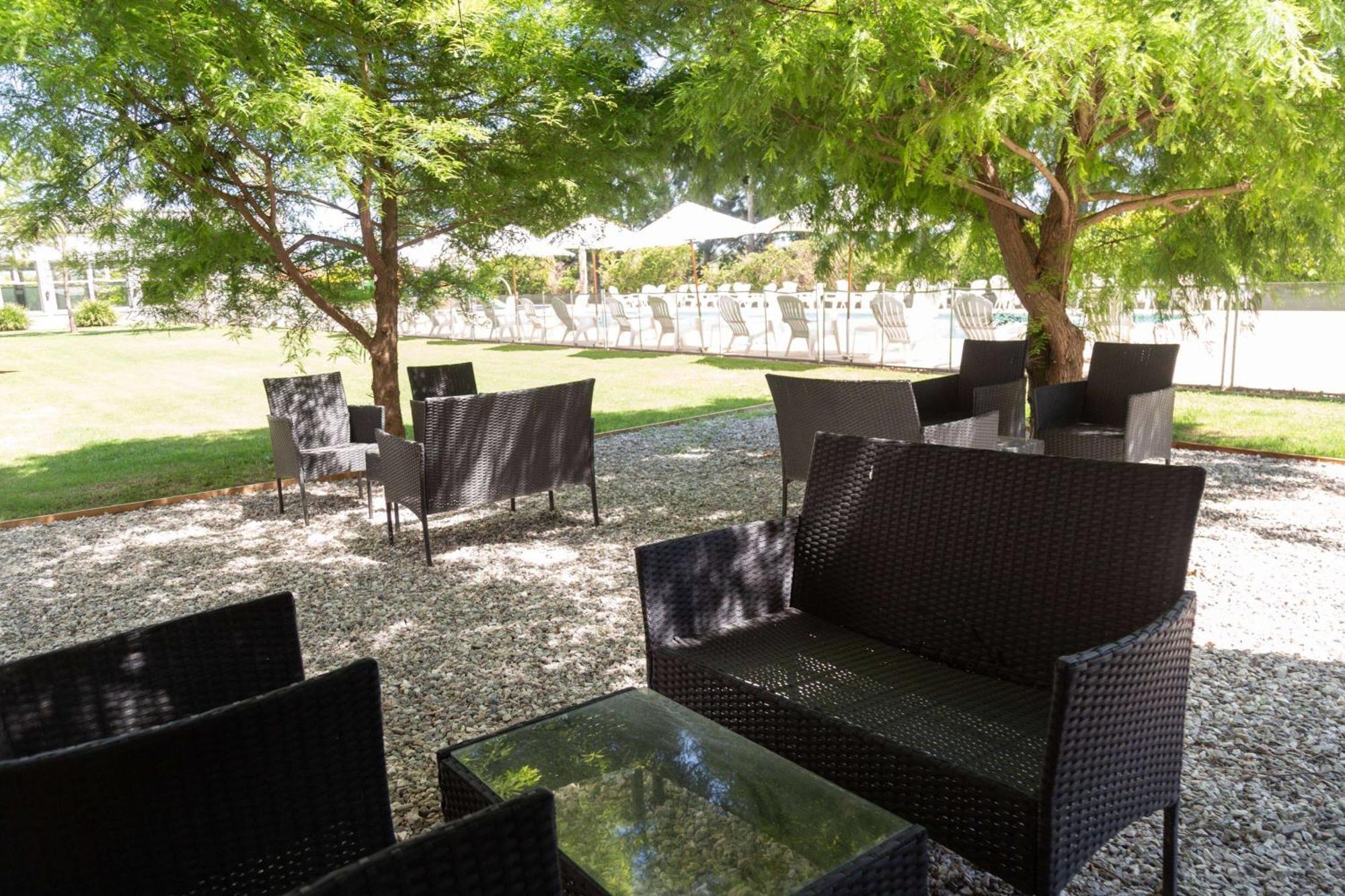 Howard Johnson Hotel & Resort Фунес Екстер'єр фото