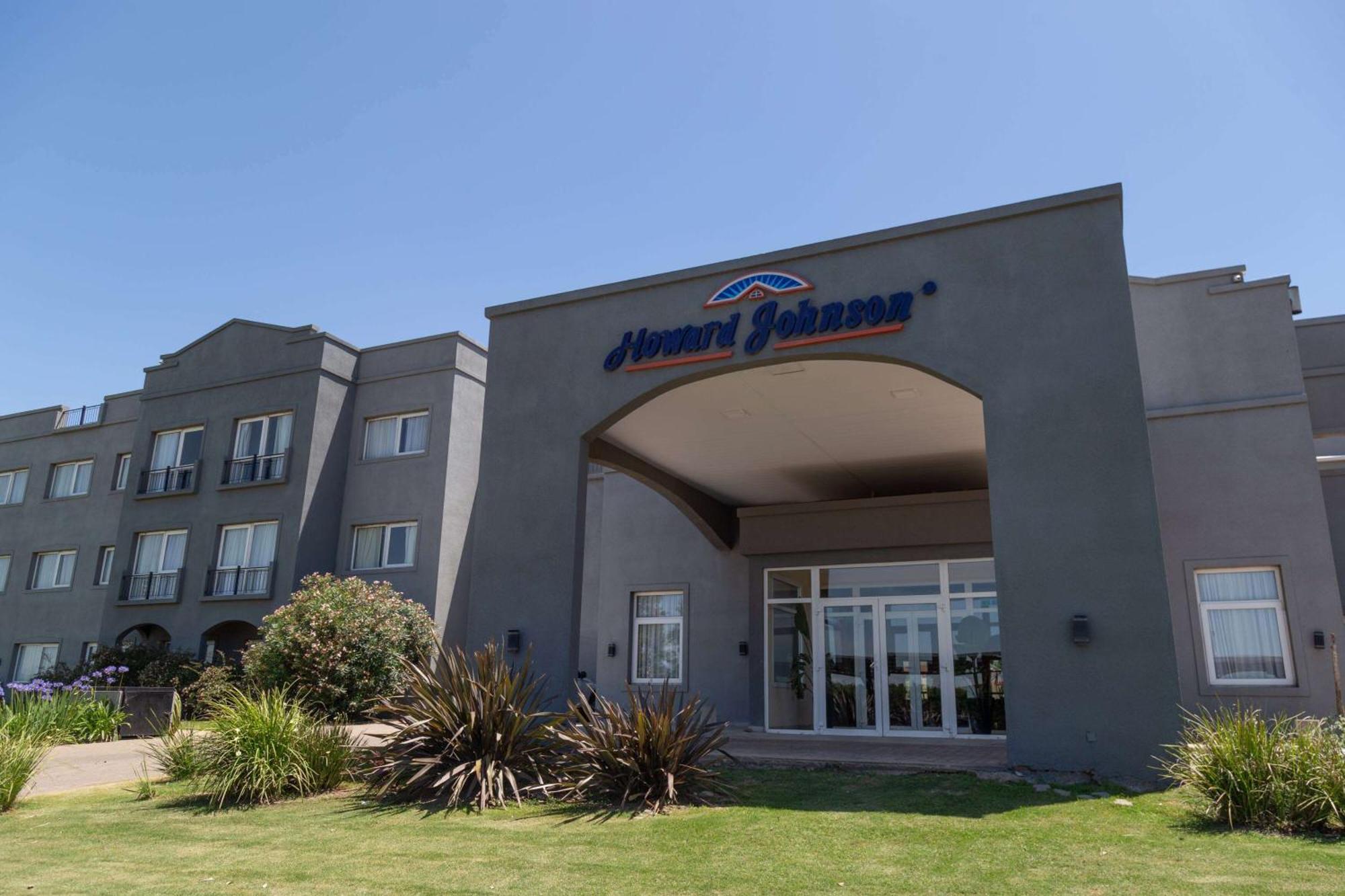 Howard Johnson Hotel & Resort Фунес Екстер'єр фото